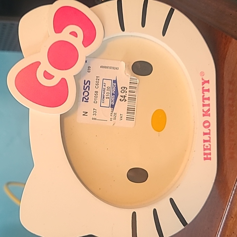 Hello kitty photo frame